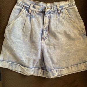 Vintage dad shorts super cute